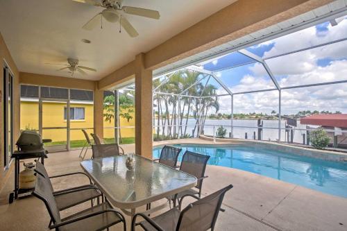 Lakefront Gulf Breeze Villa With Dock And Private Pool
