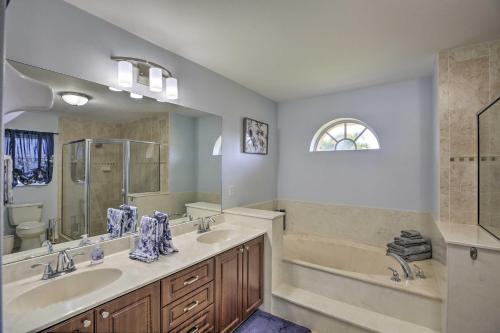 Lavish Cape Coral Residence With Private Pool!