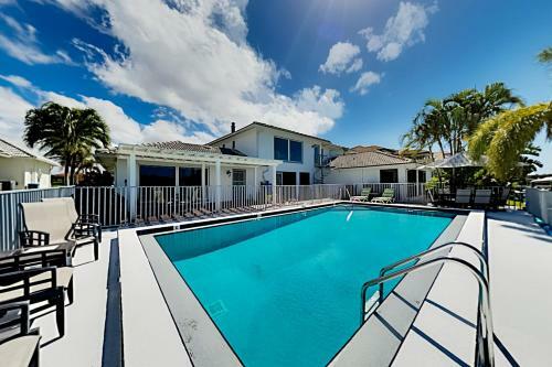 Apartamento Sunset - Waterfront Retreat - Heated Pool & Dock Duplex