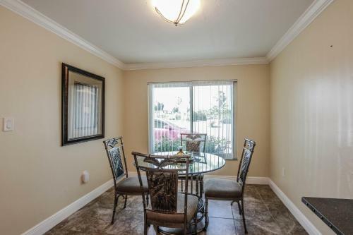 Gulf Access #a 3 Bedroom W/ Heated Pool