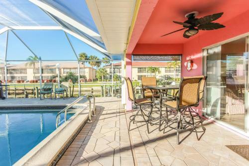 Gulf Access #d 2-bedroom W/ Heated Pool