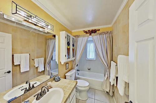 Canal-front Escape - Heated Pool, Spa, Gulf Access Home