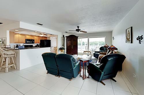 Apartamento Dolphin & Sunset - 2 Waterfront Units - Pool, Dock Duplex