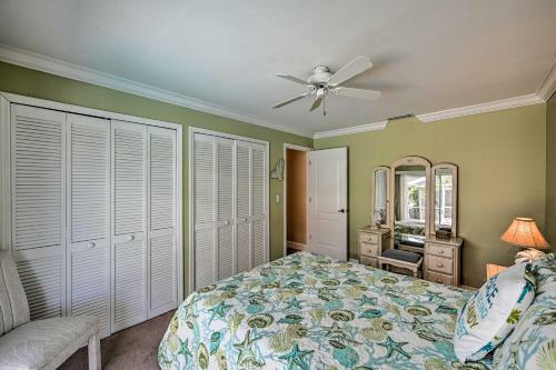 Canalfront Cape Coral Retreat With Pool And Dock!