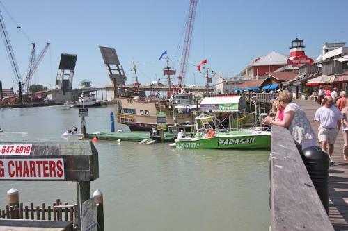 403 Dockside