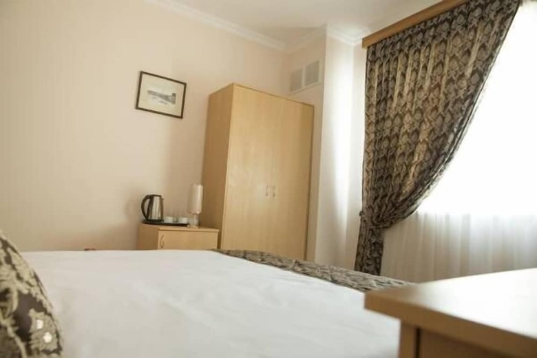 City Walls Hotel
