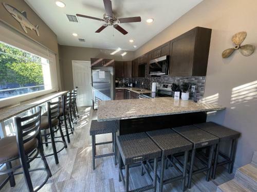 Island Time - Weekly Beach Rental Home