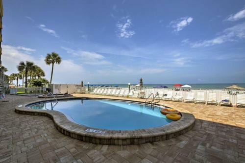 Apartamento Cozy Beachfront Indian Shores Condo With Pool Access!