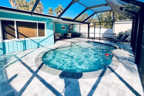 Clearwater Beach Home With Patio - Walk To Beach