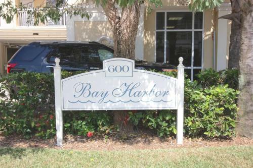 304 Bay Harbor