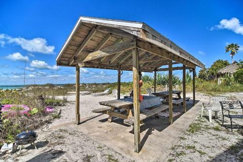 Sun-soaked Coastal Hideaway - Steps To Beach!