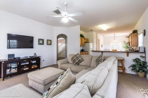 Balmoral Drive Villa #244450