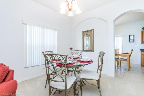 Balmoral Drive Villa #244450