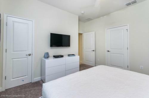 Free Water Park On Disney Delight