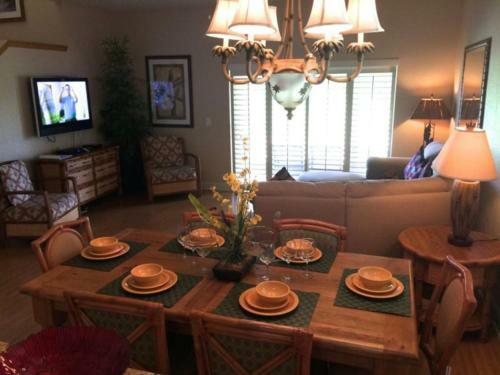 4 Bed 3.5 Bath Townhome In Regal Palms Resort