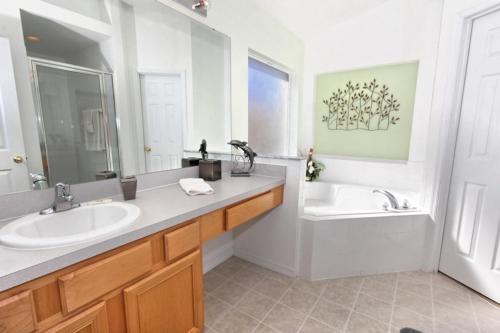 1112 Solana Circle Villa #221486 Villa