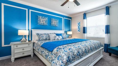 8br Villa On Hazard