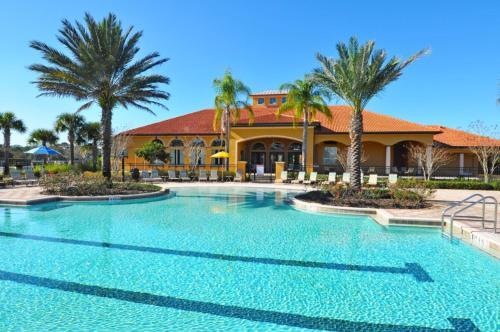 956 Watersong 6 Bedroom Villa