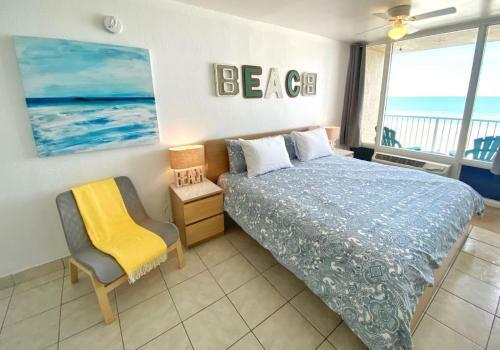 Hotel Pirates Cove Resort Studios!