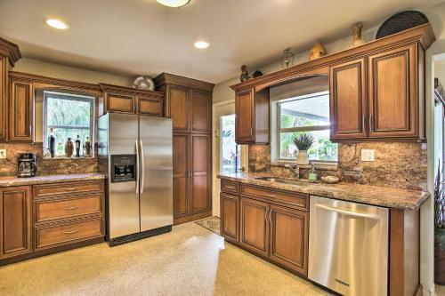 Private Coastal Respite Near Deerfield Beach!