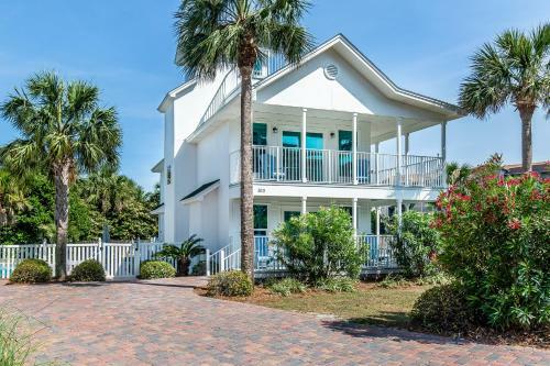 Sun Seeker By Real Joy Vacations