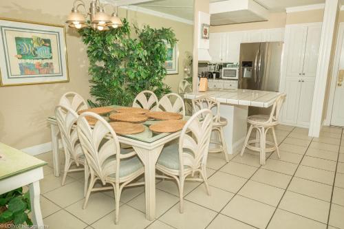 Apartamento Dolphin Point Condo 601b Condo