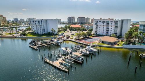 Apartamento Dolphin Point Condo 202a Condo