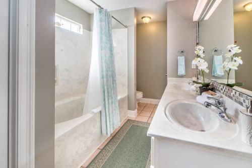 Copa Cabana Cottage By Realjoy Vacations