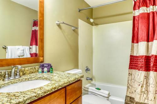 Sterling Sands 513 Destin (Condo)