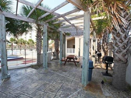 Mainsail Condominium 322