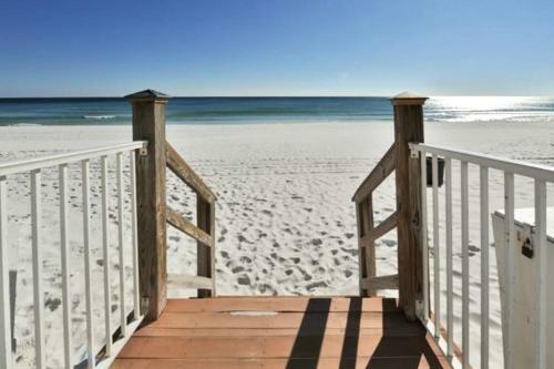 Destin Towers