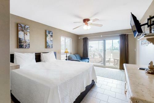 Destin Towers