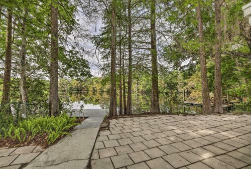 Waterfront Dunnellon Home With Private Dock And Lanai!