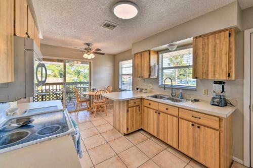 Coastal Oasis With Shared Pool, 2 Mi To Beach!
