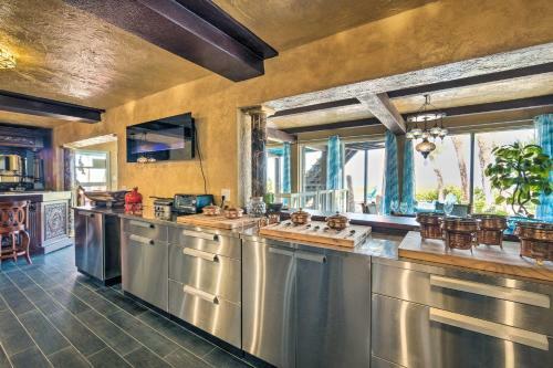 Luxe Beachfront Villa With Spa And Gulf Views!