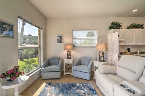 Sunny And Alluring Englewood Retreat With Dock!