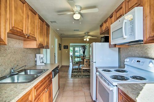 Ft Lauderdale Townhome On Canal - 3 Mi To Beach!