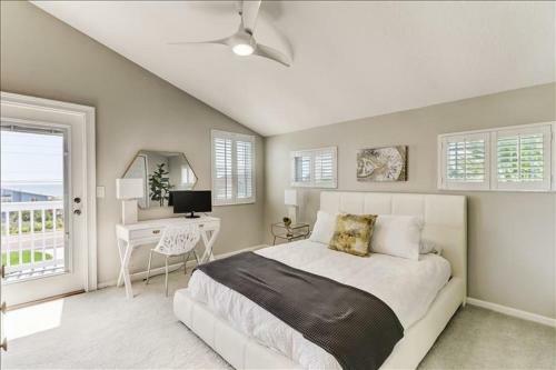 3949 S Fletcher Home