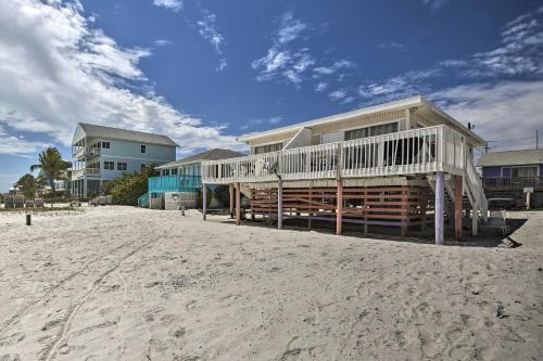 Fort Myers Beach House With Private Deck And Gulf Views