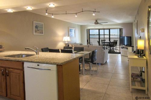 Apartamento Carlos Pointe 523 Condo