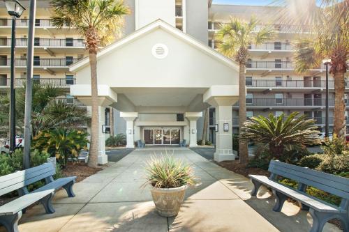 Island Echos 7th Floor Condos