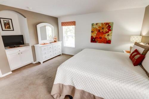 Beautiful Pool Area Gated Community! Home
