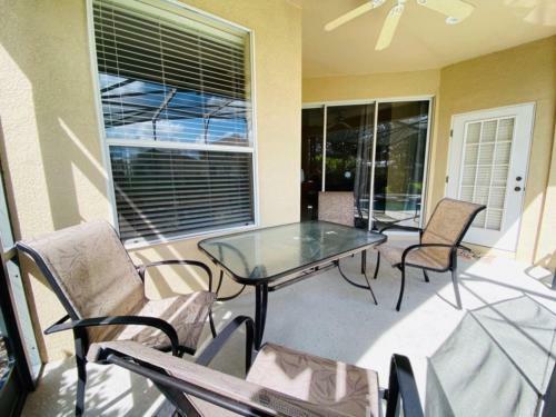 Fransicso's Calabay Parc At Tower Lakes Vacation Home