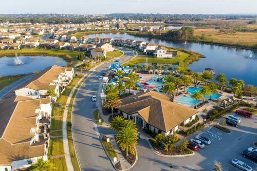 Stunning 4 Bd Single Family W/ Pool 175