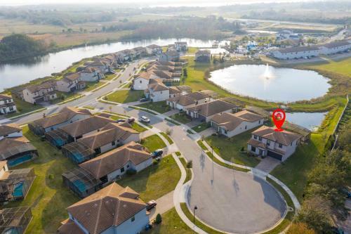 Stunning 4 Bd Single Family W/ Pool 175