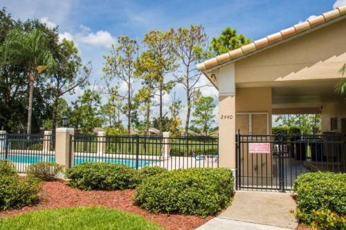 Citrus Sun Private Pool Home & Game Room Home