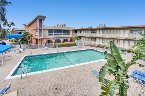 Gorgeous 1br Apartment, A Walk From The Beach