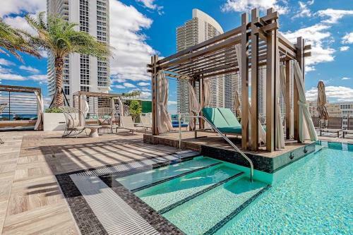 Apartamento 5 * Amenities Luxury 3 Br - Front Intercostal View