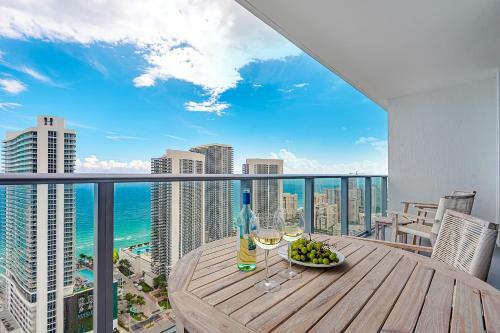 Apartamento 5 * Front Ocean View - 34th Top Floor: Brand New 2br