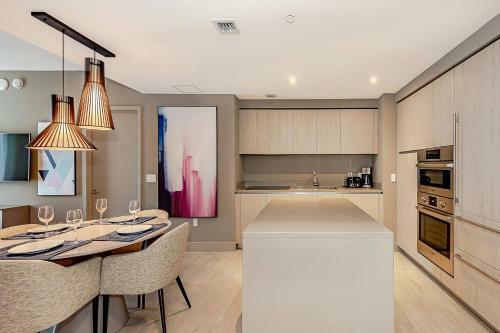 Apartamento 5 * Front Ocean View - 34th Top Floor: Brand New 2br